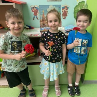 "Гвоздика своими руками"