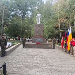 На страже исторической памяти. Группа почетного караула МАОУ СОШ № 85