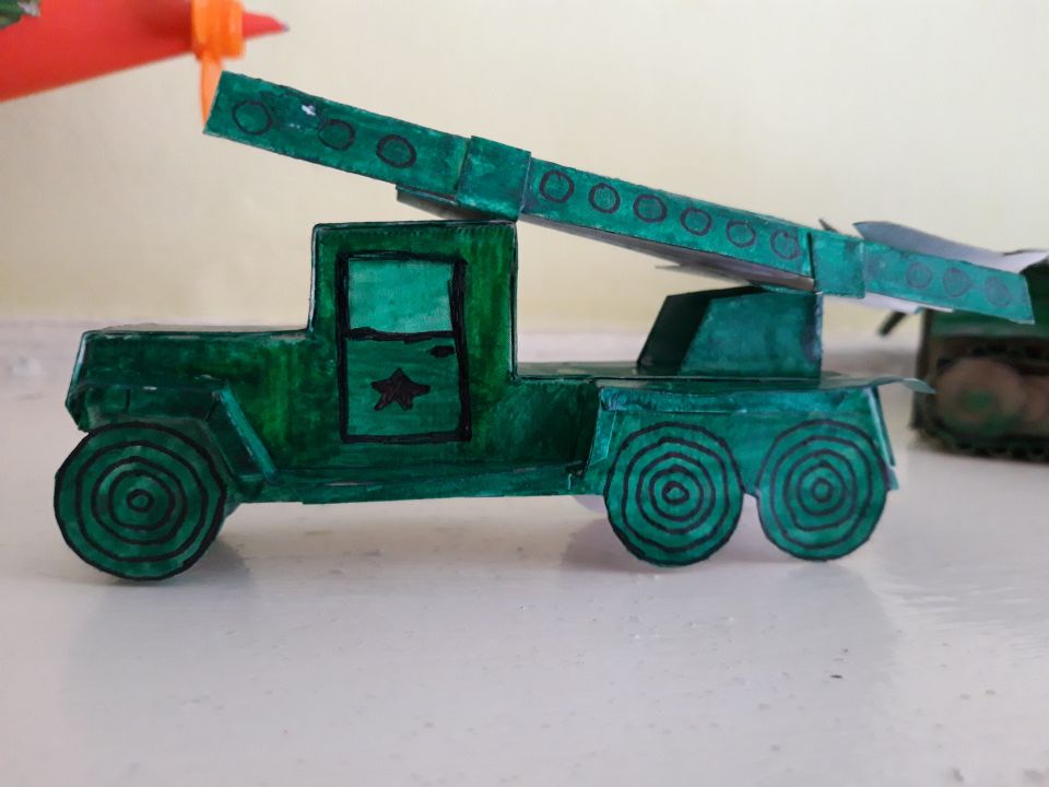 Военный автомобиль