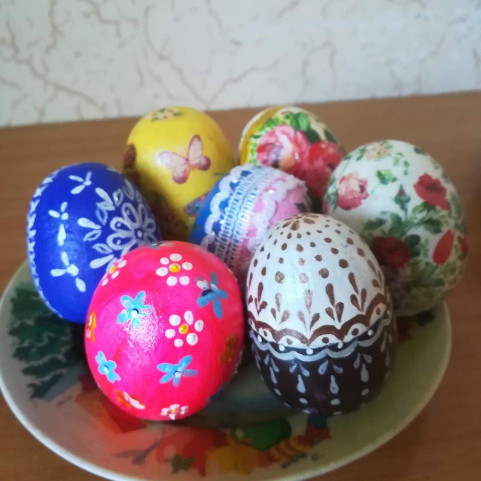 Яичко не простое, расписное