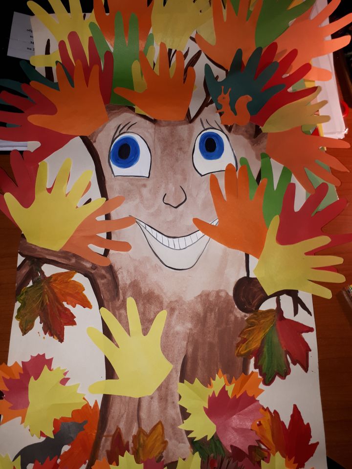 Сказочное осеннее дерево