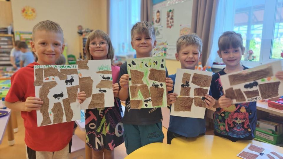 Сказ о том, как Муравьишка домой спешил