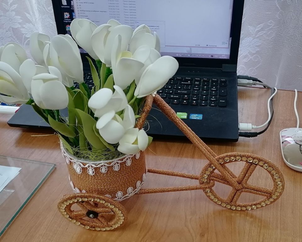 Ваза с цветами