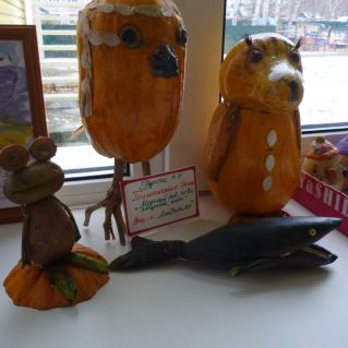 "Зверушки из природного материала"