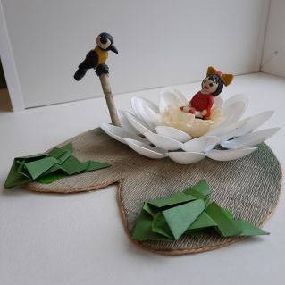 Дюймовочка