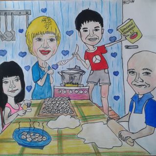 Лепим пельмени всей семьей