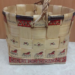 Корзина с элементами Мезенской росписи