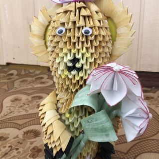 "Подарю, мишку маме!"