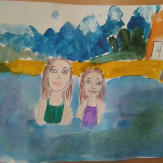 Вместе с мамой.