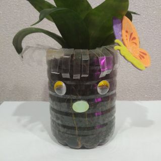 Кашпо из пластиковой бутылки