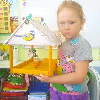 "Кормушка для пичужки"