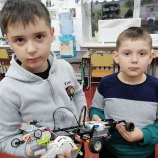 Веселые качели