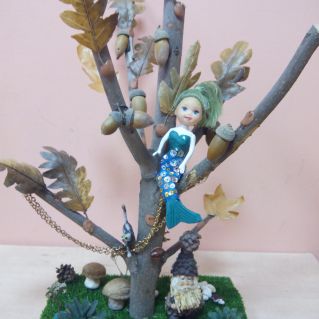 "У Лукоморья дуб зелёный, златая цепь на дубе том..."