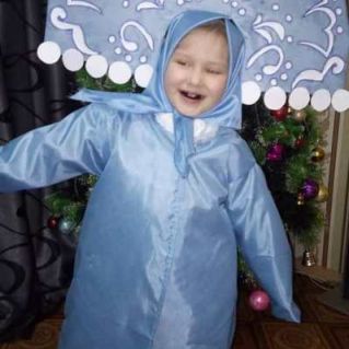 Новогодний костюм "Маша-Снегурочка"