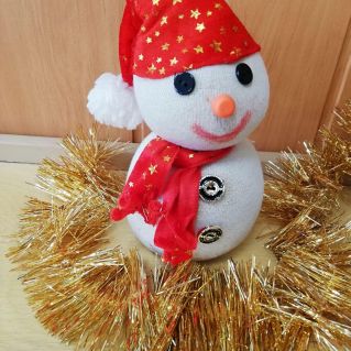 Новогодний Снеговик