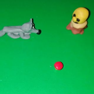 Колобок и серый волк.