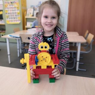 "Робот - хоккеист"