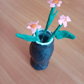 Цветы в кувшине.