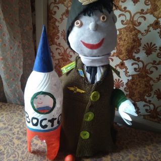 "На ракете полечу-быть Гагариным хочу!"