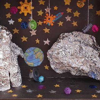 "В открытом космосе"