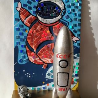 "Он сказал - поехали, он взмахнул рукой..."