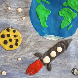 "Путешествие к нашей планете"