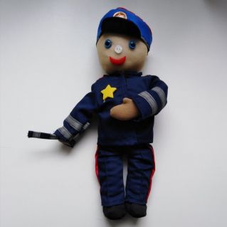 Дядя Стёпа на страже дорожного порядка