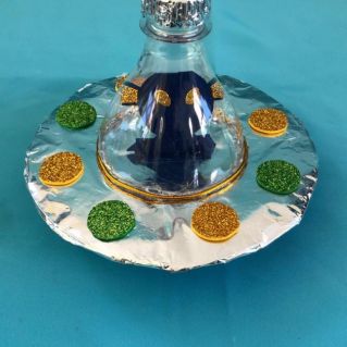 Летающая тарелка инопланетянина