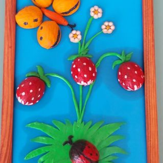 Первая земляника