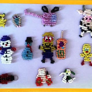 "Игрушки из бисера"