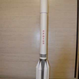 Макет ракеты "Протон"