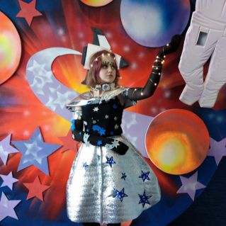 "ГОСТЬЯ ИЗ БУДУЩЕГО"