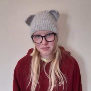 "Шапка-кошка"