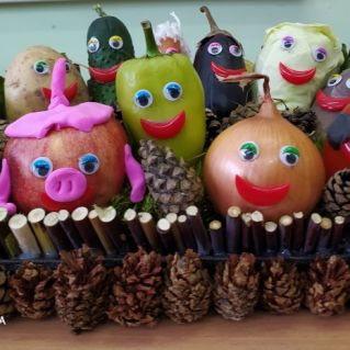 Весёлая семейка