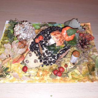 " Ежик в осеннем лесу"