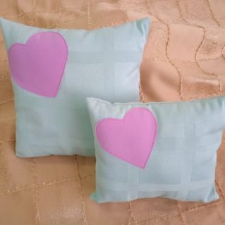 Декоративные подушки "Сердечки"