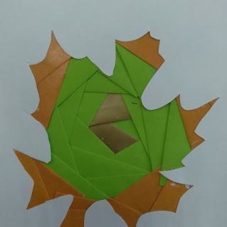 "Разноцветный листик"