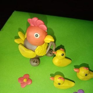 "Курочка с цеплятами"