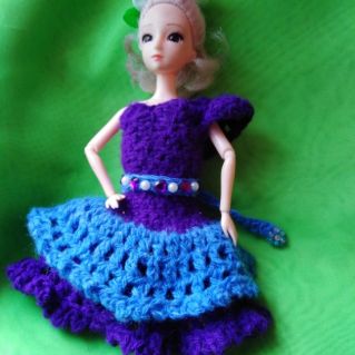 Платье для куклы