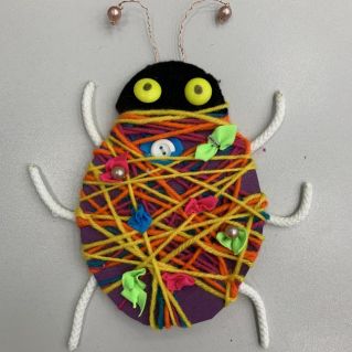 Поделка из пряжи «Божья коровка» в технике «Ниткография»