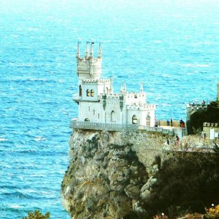 Ласточкино гнездо