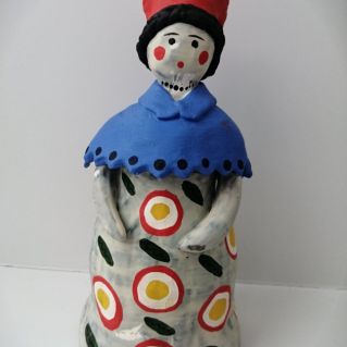 Лепка дымковской игрушки из глины "Барышня"