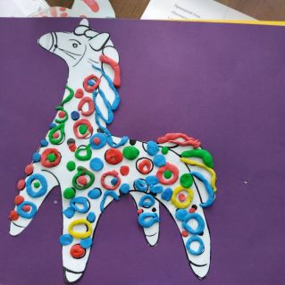 Коллективная работа "Дымковская игрушка - Конь"