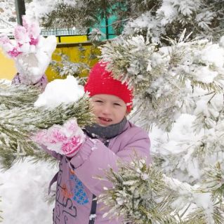 Снежная зима