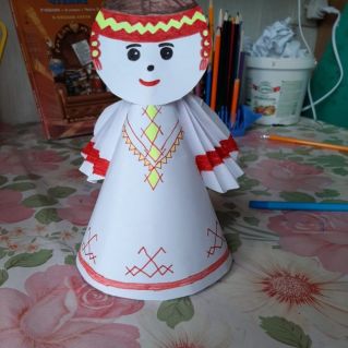 совместная работа  " Кукла в чувашском наряде"