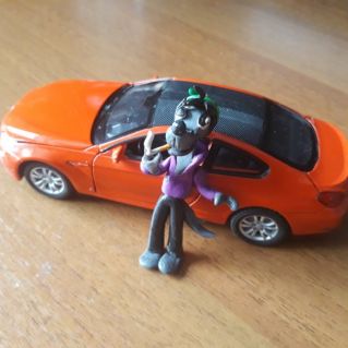 Волк из  мультфильма "Ну, заяц, погоди!"