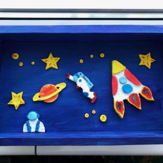 В ОТКРЫТОМ КОСМОСЕ