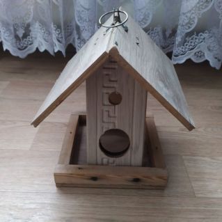 Кормушка для птиц