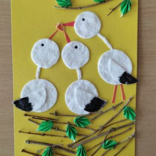 Гнездо с аистами