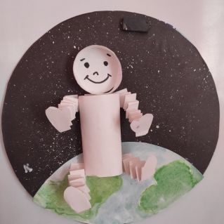 "Космонавт"